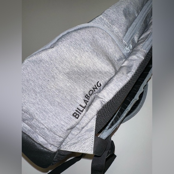 Billabong Command Backpack Grey Heather 29L Laptop Compartment School Travel - Picture 2 of 10